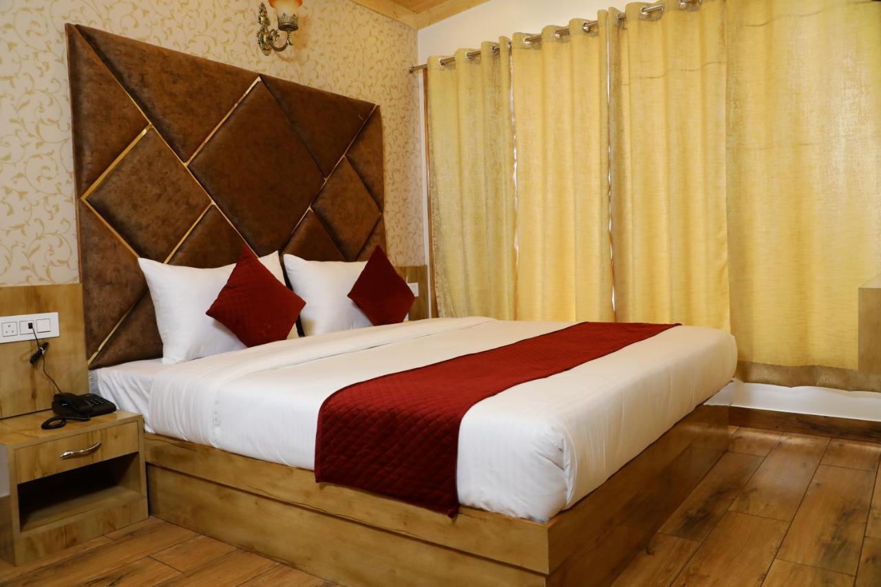 Dee Ess Residency Bed & Breakfast Шимла Екстериор снимка